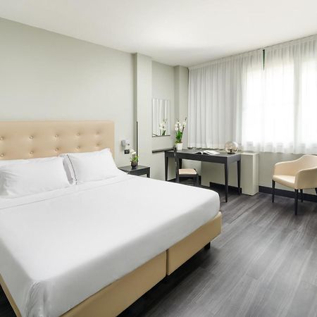 Hotel King, By R Collection Hotels Varedo Exterior foto