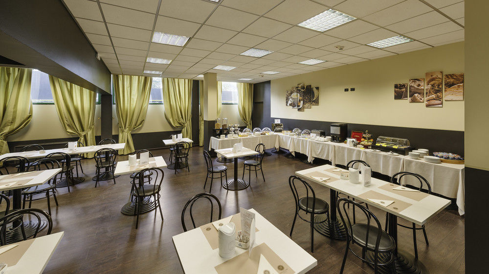 Hotel King, By R Collection Hotels Varedo Exterior foto